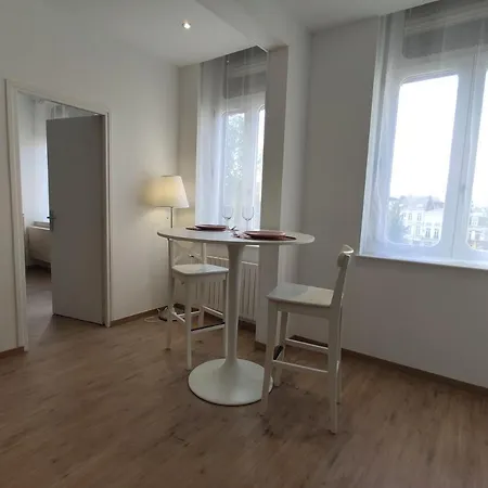 Résidence Jehan Froissart Appartamento *