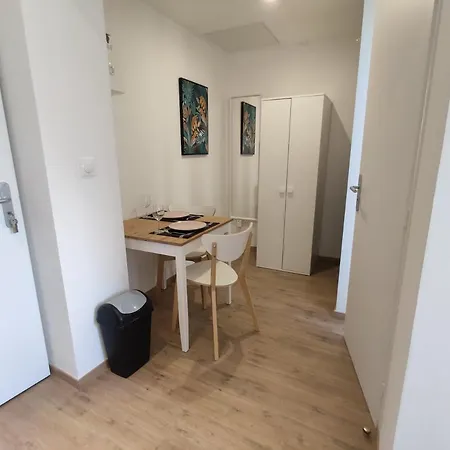 Résidence Jehan Froissart Apartamento Valenciennes