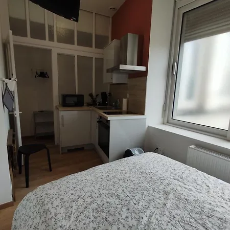 Résidence Jehan Froissart Apartamento *